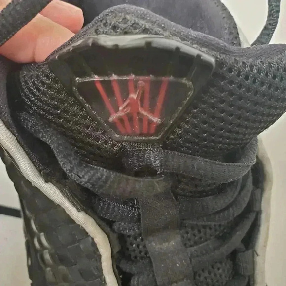 007 AIR JORDAN 15 RETRO SE 'BLACK METALLIC SILVER' MEN size 8.5 - Picture 9 of 10